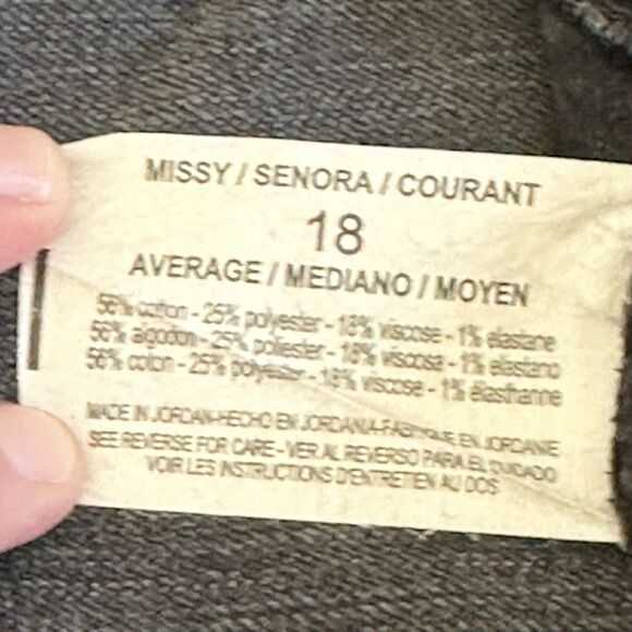 Gloria Vanderbilt Jeans All Around Slimming Effect Black Women’s Size 18 - Picture 11 of 14